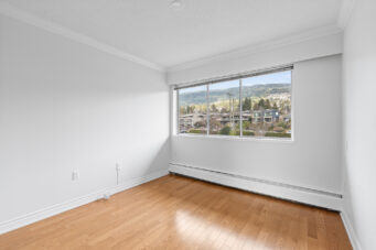 #203 – 150 24th Street